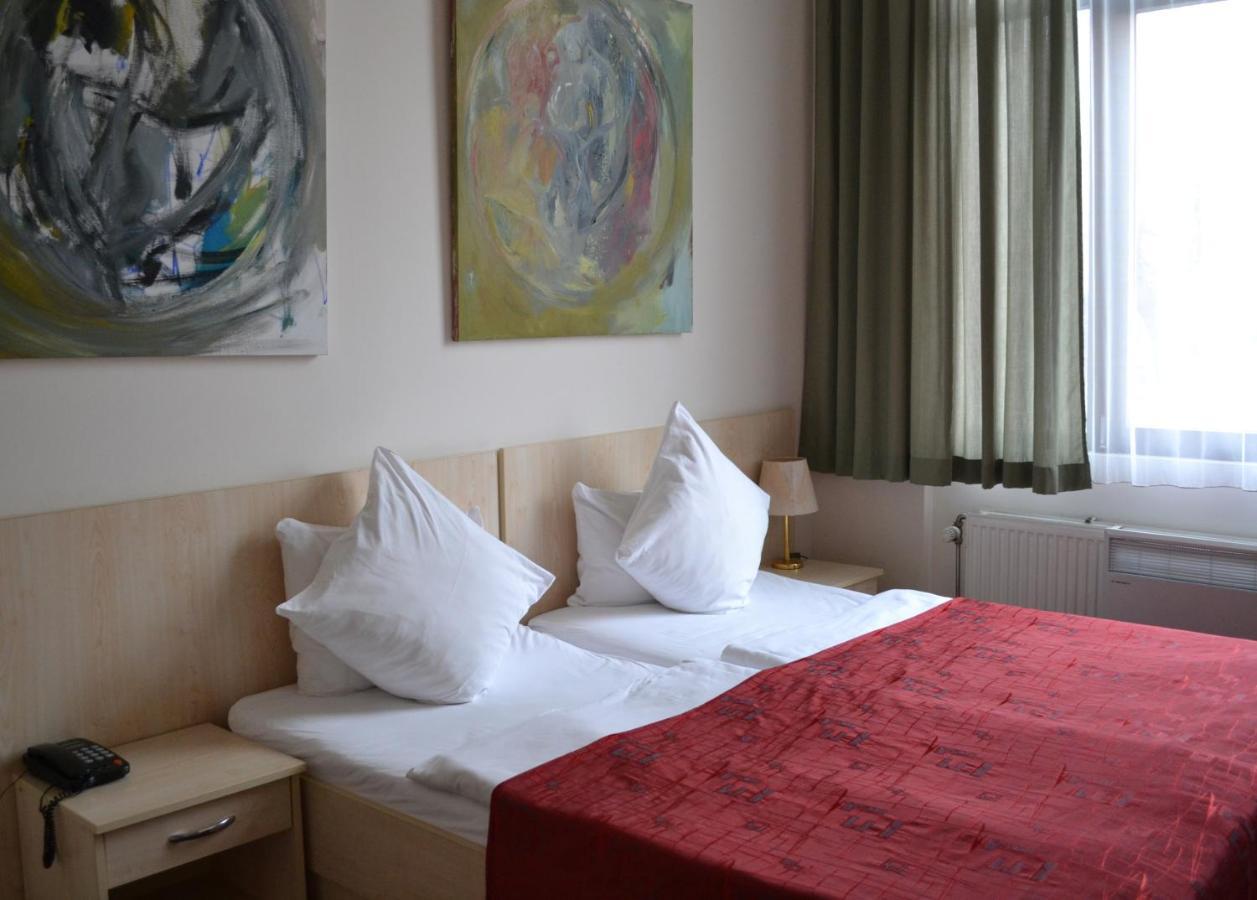 Berlin Art Hotel Guiumri Exterior foto